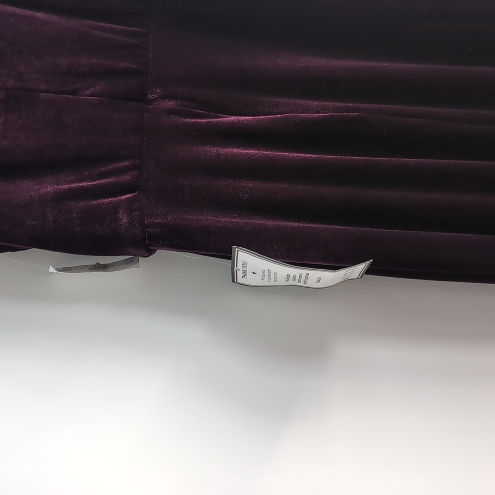 Nightway long formal velvet evening dress - Picture 6 of 8